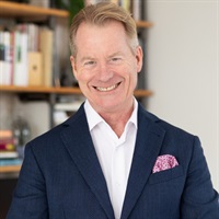 KEYNOTE SPEAKER: MARTIN G. MOORE Martin G Moore_edited.jpg